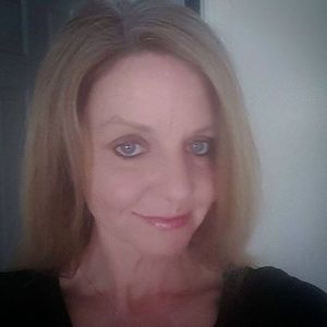 Meet your Posher, Joyce